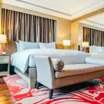 Usare gli specchi come elemento d'arredo